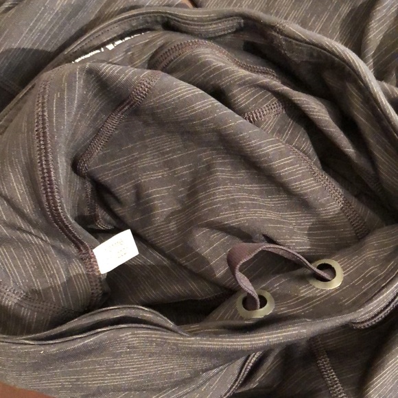 Outdoor Voices Warm-Up 7/8th Leggings in Charcoal, size XS - Picture 7 of 12